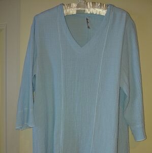 Lulu-B  Powder Sky Blue Textured Tunic, M